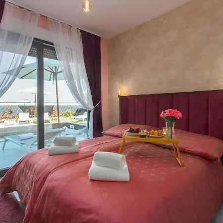 Design & Luxus Decumanus 4* Radmani