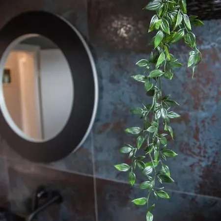 Ξενοδοχείο Design & Luxus Decumanus 4*