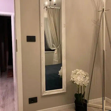 Ξενοδοχείο Design & Luxus Decumanus 4*