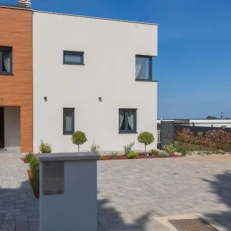 Design & Luxus Decumanus Ξενοδοχείο 4*