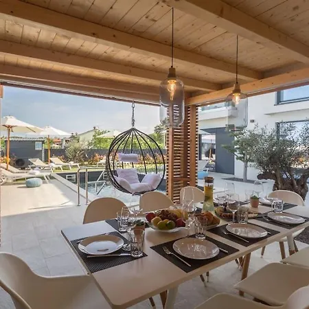 Ξενοδοχείο Design & Luxus Decumanus Radmani